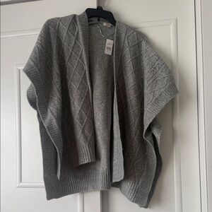 LOFT Gray Diamond Knit Poncho